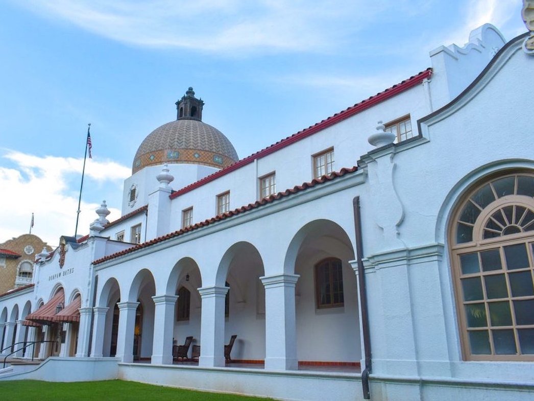 arkansas-quapaw-baths-and-spa.jpg