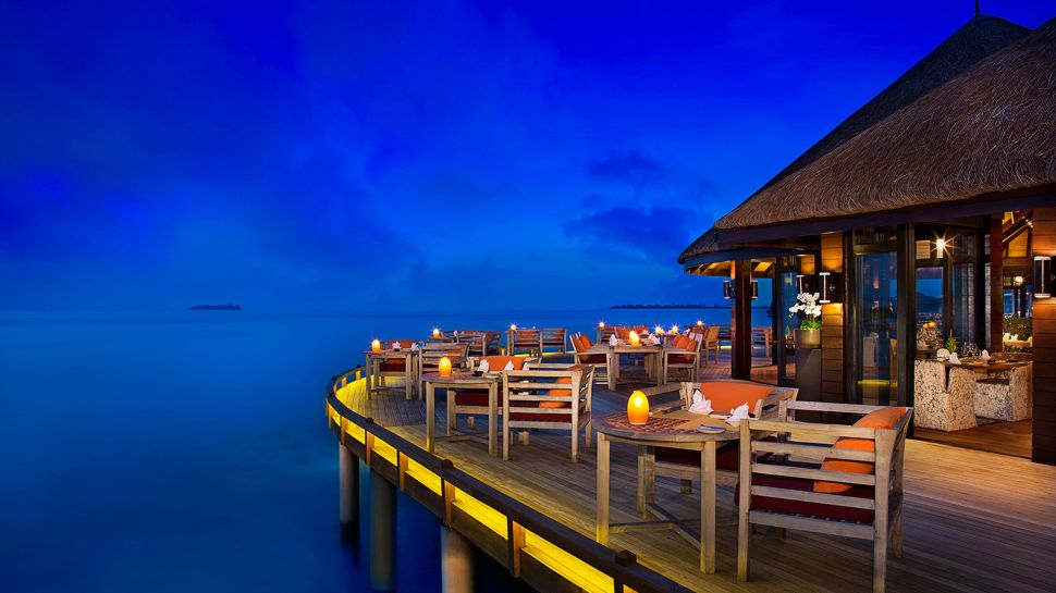 005608-11-JA-Manafaru-White-Orchid-Restaurant.jpg