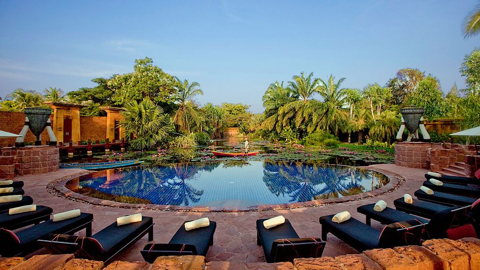 Anantara-Hua-Hin-Resort-2.jpg