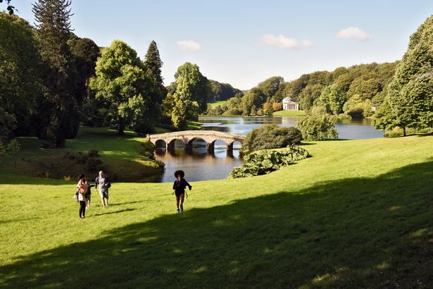 Visitors-at-Stourhead-Wiltshire.jpg