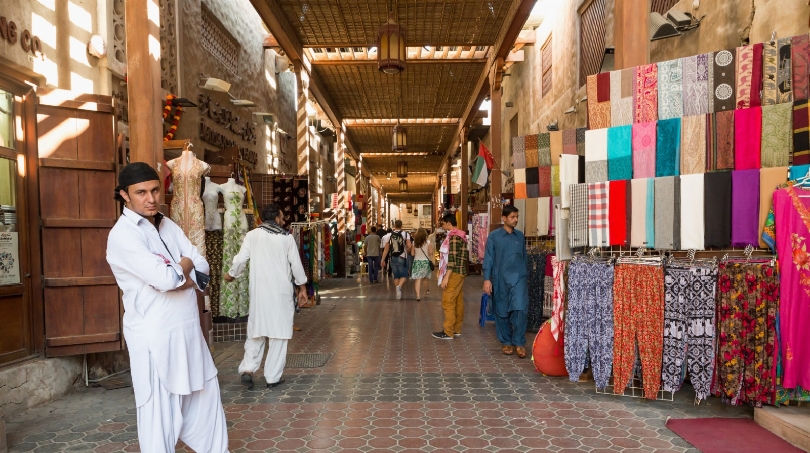 Bur-Dubai-Souk-1635x915.jpg