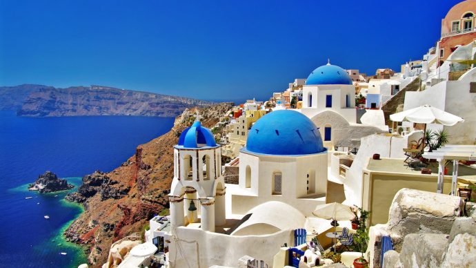 16-santorini-greece-690x388.jpg