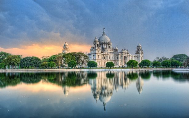 Victoria-Memorial-in-Kolkata.jpg