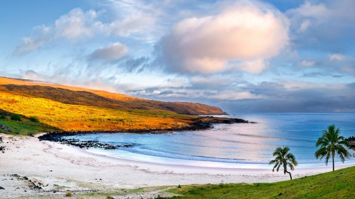 16-anakena-beach-easter-island-chile-690x388.jpg