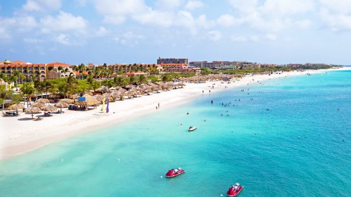 3-eagle-beach-eagle-beach-aruba-690x388.jpg