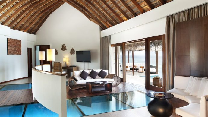 W-Maldives-salon-690x388.jpg