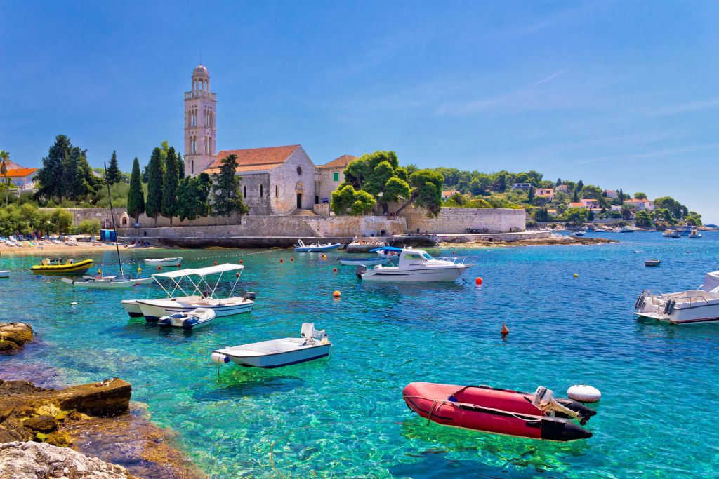 The-climate-of-Hvar-is-characterized-by-mild-winters-and-warm-summers.jpg