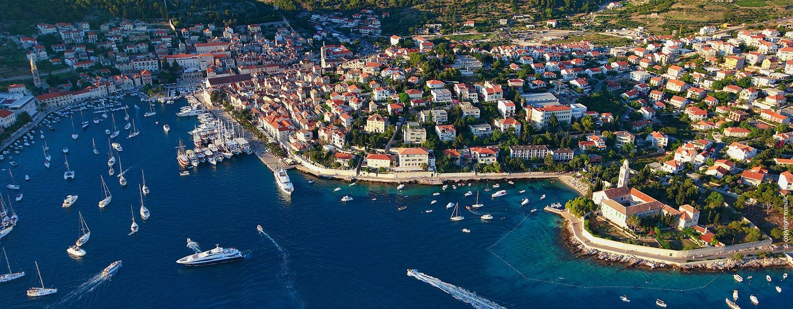 Residents-of-Hvar-mostly-work-in-the-fishing-and-tourism-industries.jpg