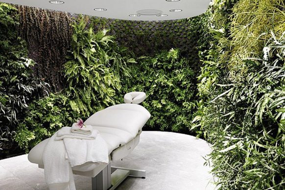 t-the-airlines-lounge-spa-for-a-pre-flight-massage.jpg