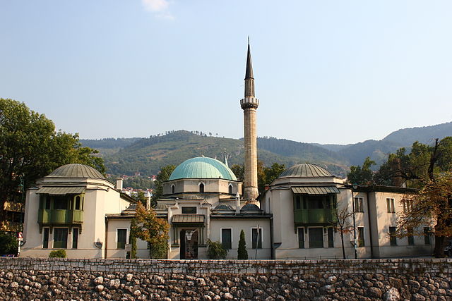 640px-Sarajevo_Kaisermoschee.jpg