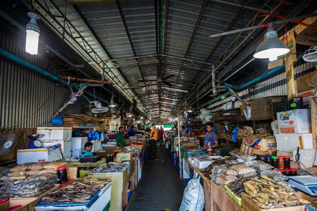 maldives-markets.jpg