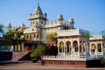 The-Jain-Temple-at-Ranakpur-is-believed-to-be-the-most-spectacular-of-all-Jain-temples-in-India.jpg