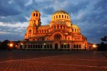 Looks-at-Alexandr-Nevski-Cathedral-in-Sofia-Bulgaria-at-night.jpg