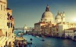 Venice-is-the-city-to-be-if-you-are-truly-in-love..jpg